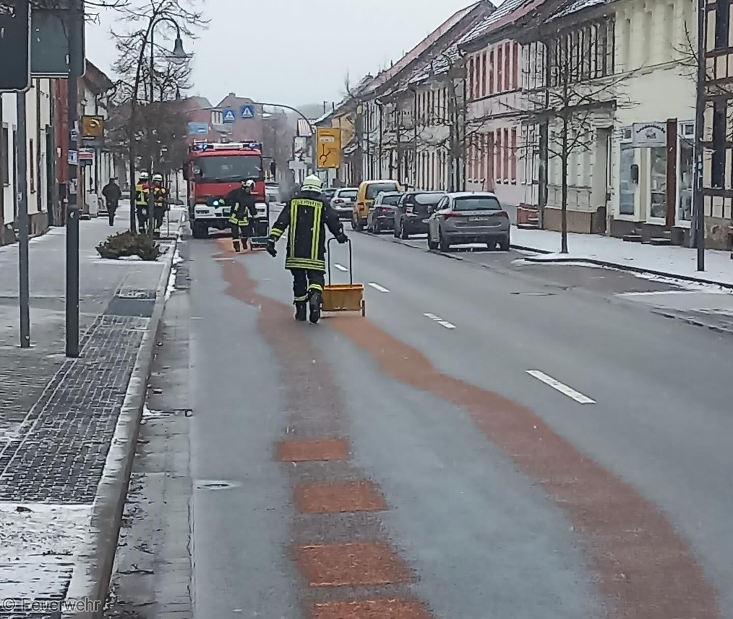 Einsatzfoto Hilfe A: Ölspur