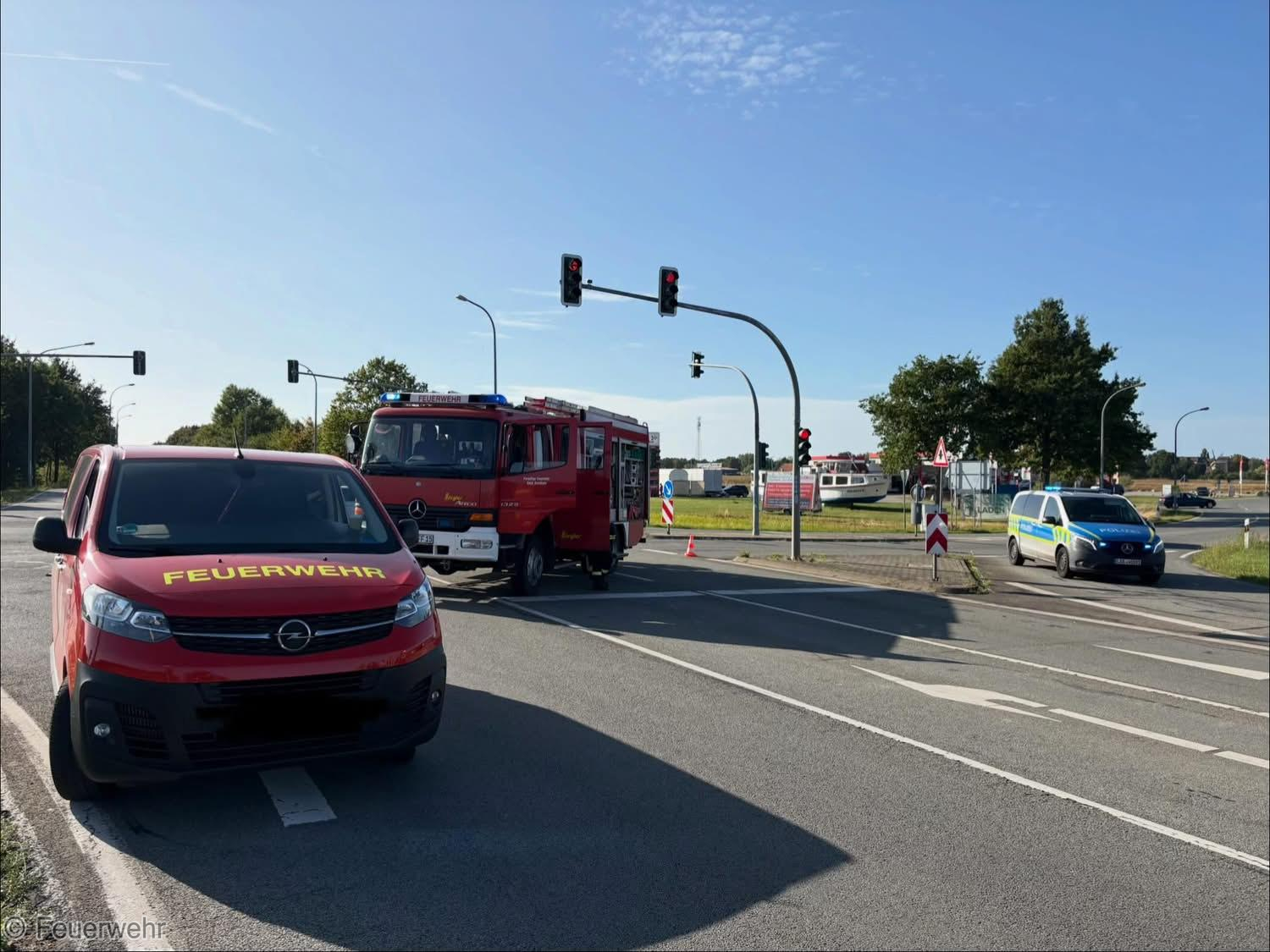 Einsatzfoto Hilfe B: Verkehrsunfall, ...
